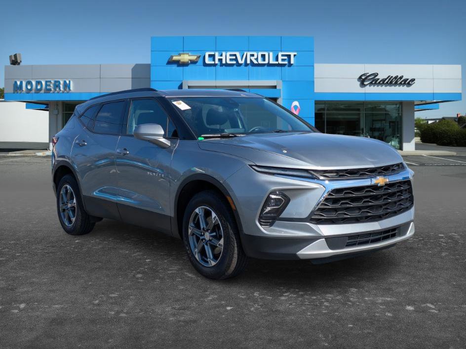 Used 2024 Chevrolet Blazer LT w/ Convenience Package image 3