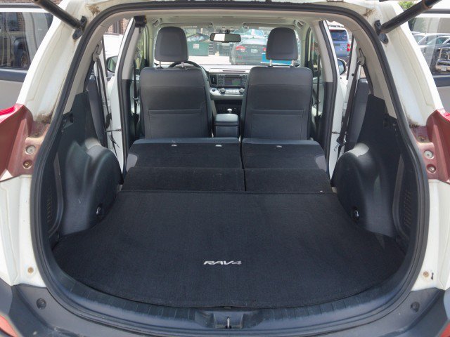 Used 2015 Toyota RAV4 Limited AWD/4WD image 30