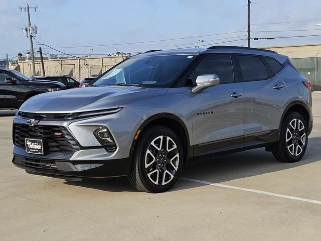 Used 2024 Chevrolet Blazer RS w/ Driver Confidence II Package FWD image 4