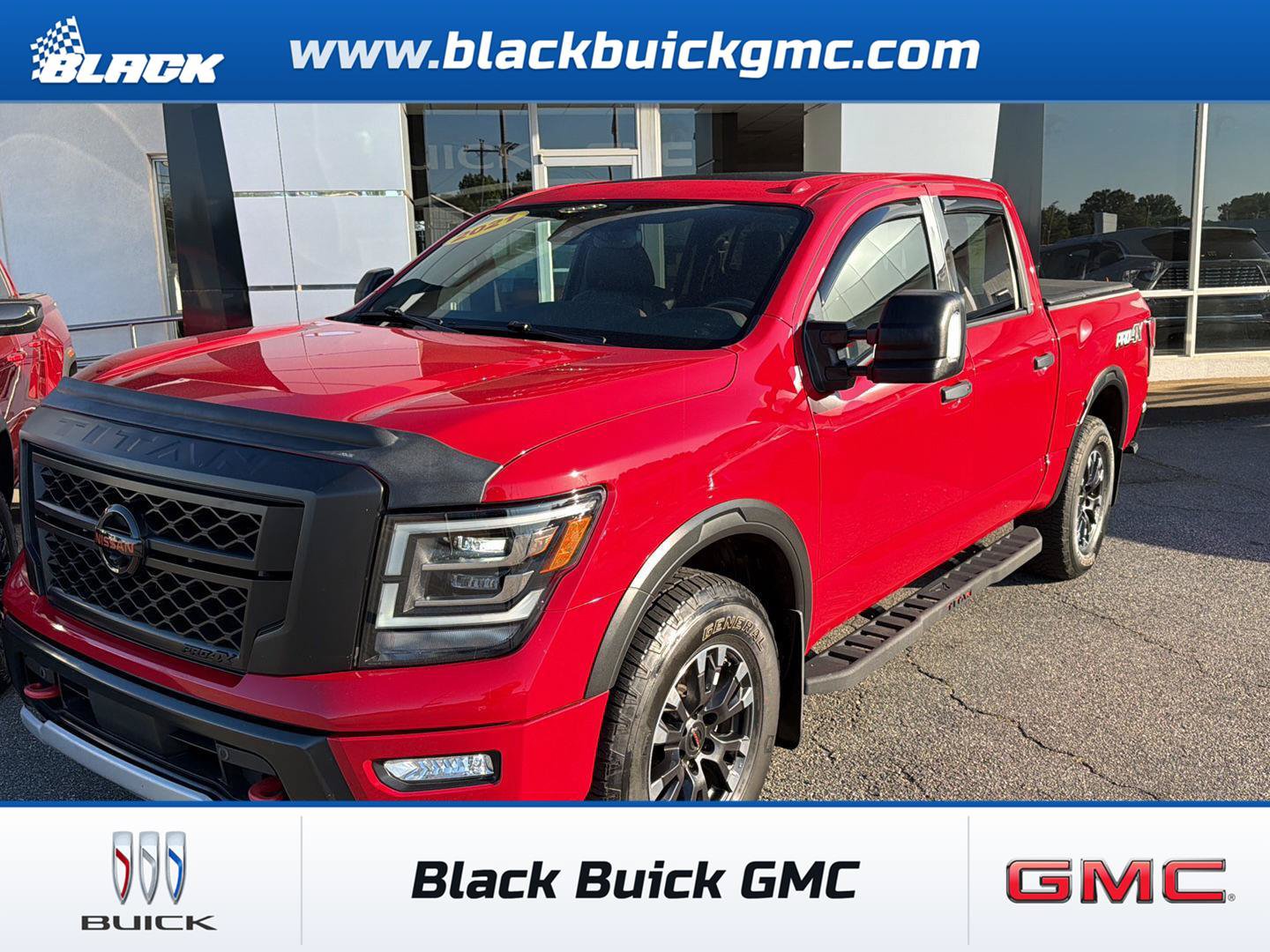 Used 2021 Nissan Titan PRO-4X w/ Pro-4x Convenience Package AWD/4WD image 1