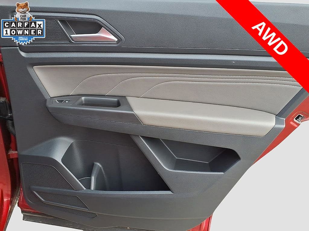 Used 2022 Volkswagen Atlas Cross Sport SE image 11