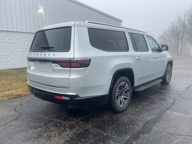 Used 2023 Jeep Wagoneer L Series II image 14