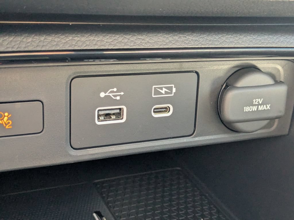 Used 2025 Honda CR-V EX-L image 9
