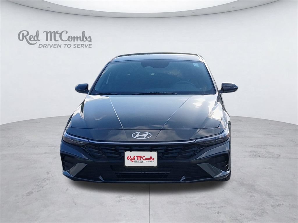 New 2026 Hyundai Elantra Limited FWD image 8