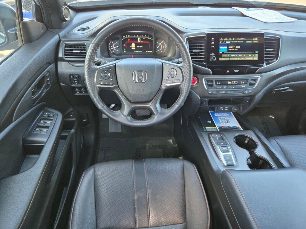 Certified 2025 Honda Passport TrailSport image 11