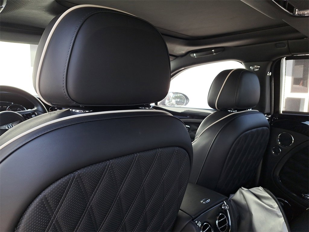 Used 2017 Bentley Mulsanne Speed image 13