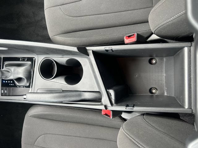 Certified 2025 Hyundai Elantra Sport FWD image 21