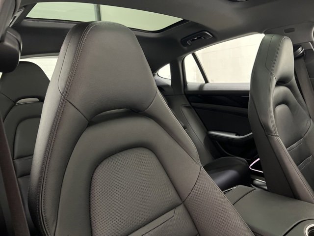 Used 2019 Porsche Panamera image 54