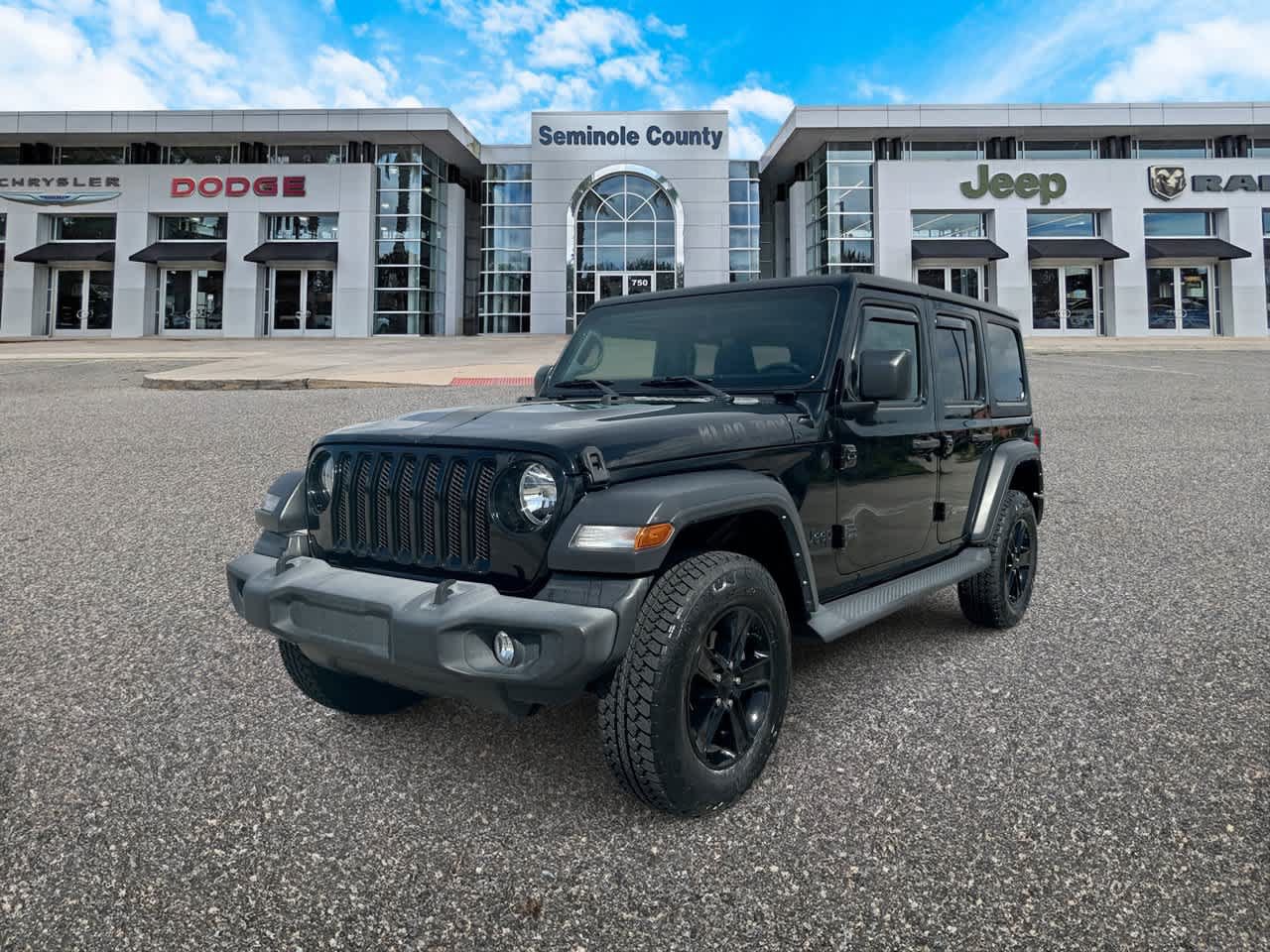 Used 2022 Jeep Wrangler Unlimited Sport AWD/4WD image 3
