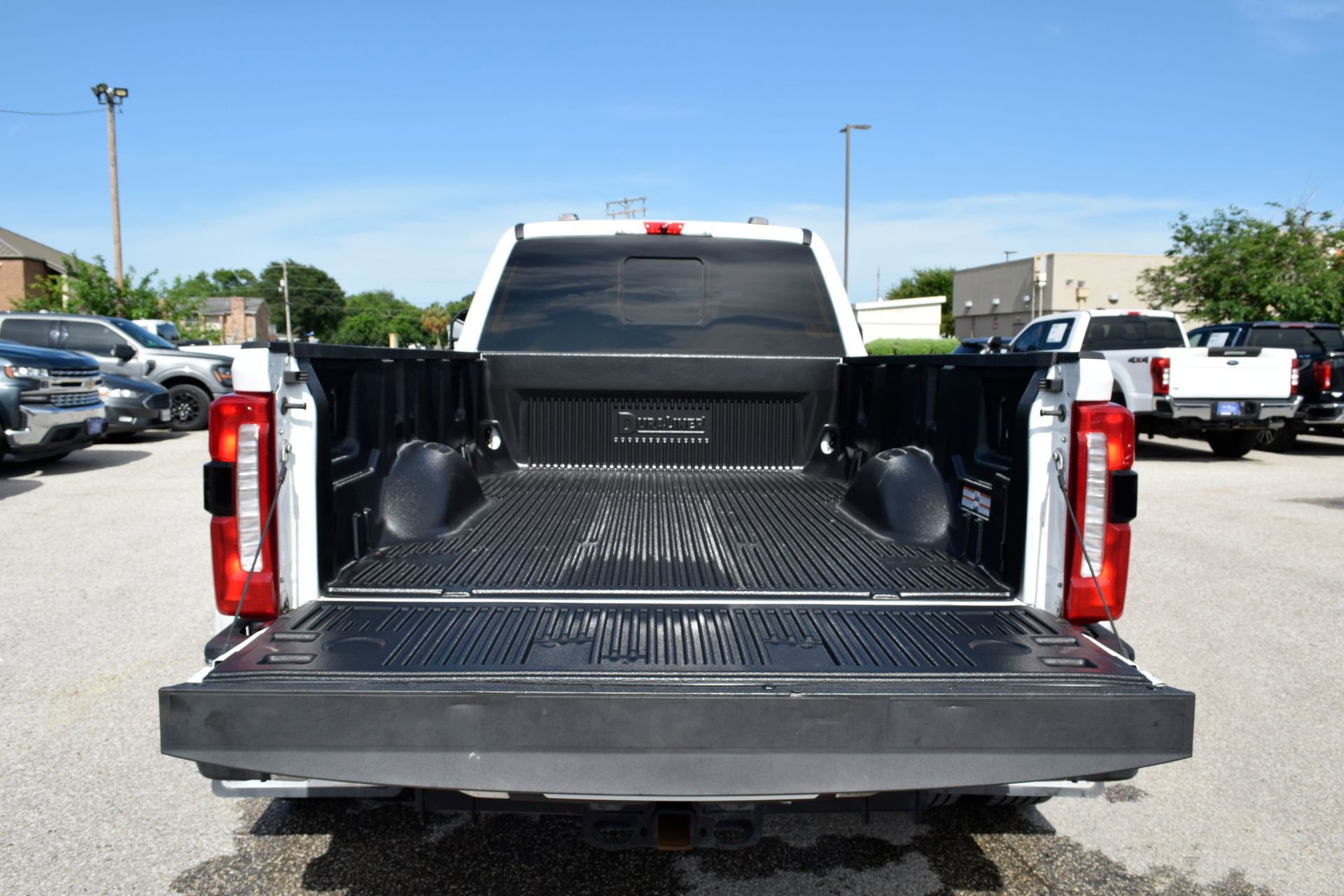 Used 2024 Ford F350 Lariat AWD/4WD image 5