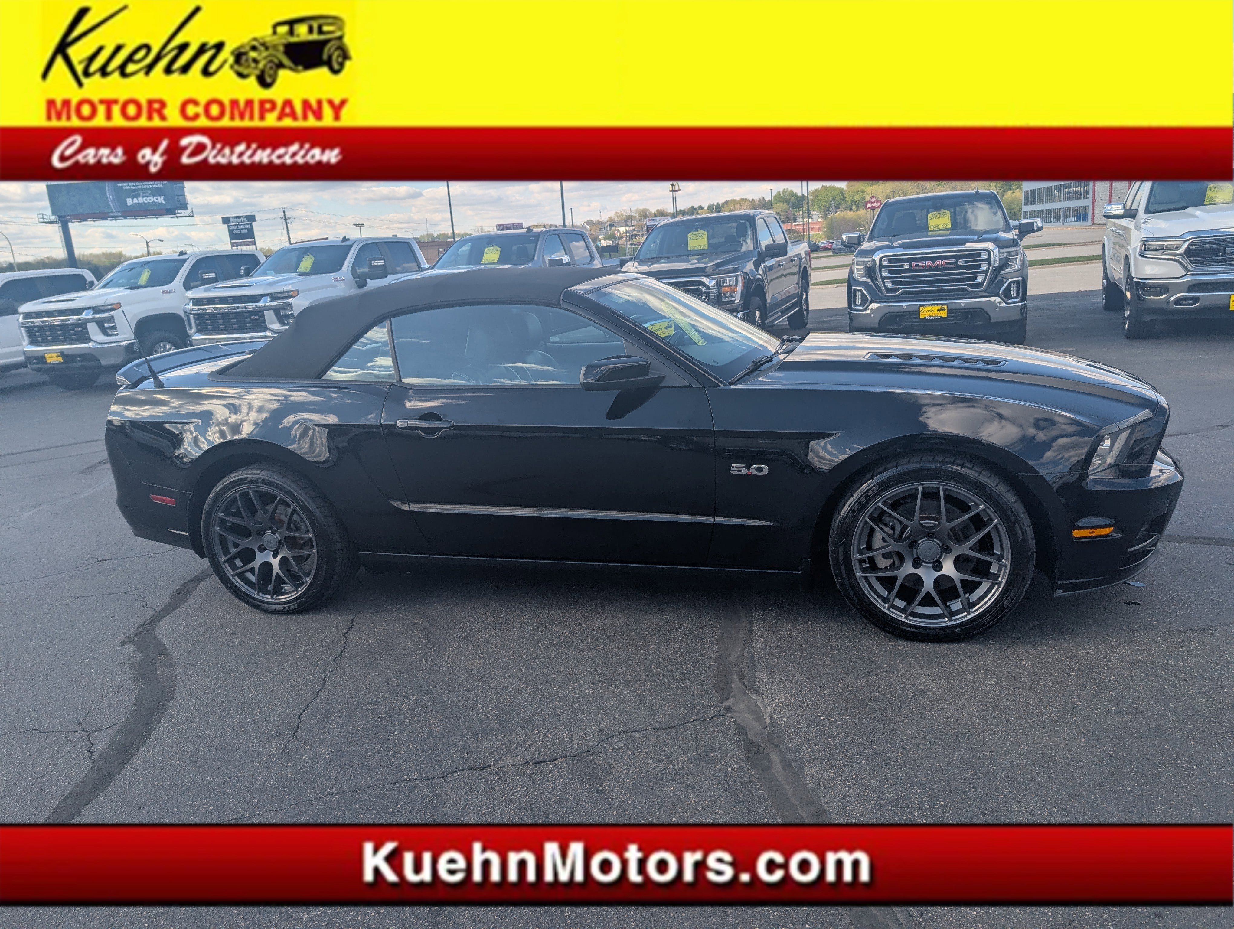 Used 2013 Ford Mustang GT Premium w/ Electronics Pkg RWD image 1