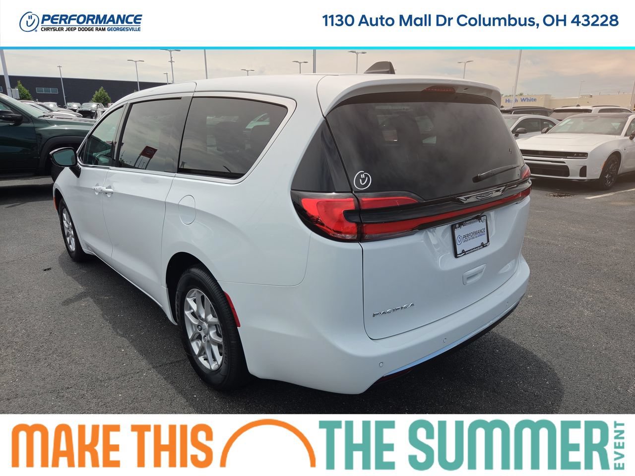 New 2027 Chrysler Pacifica Select FWD image 5
