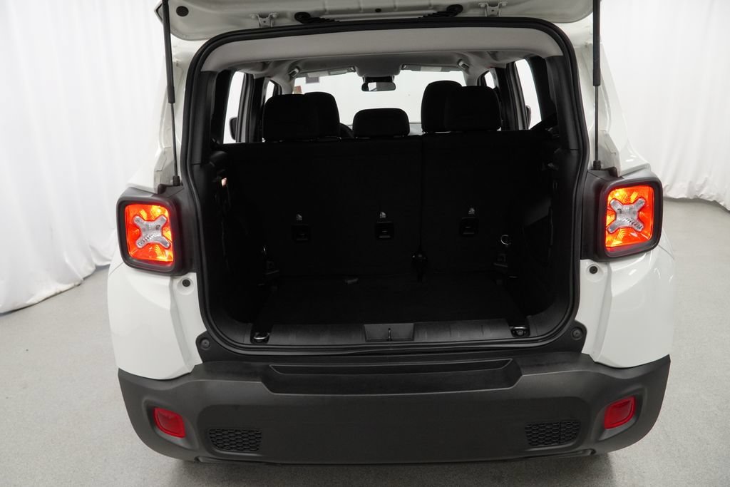 Certified 2023 Jeep Renegade Altitude AWD/4WD image 44