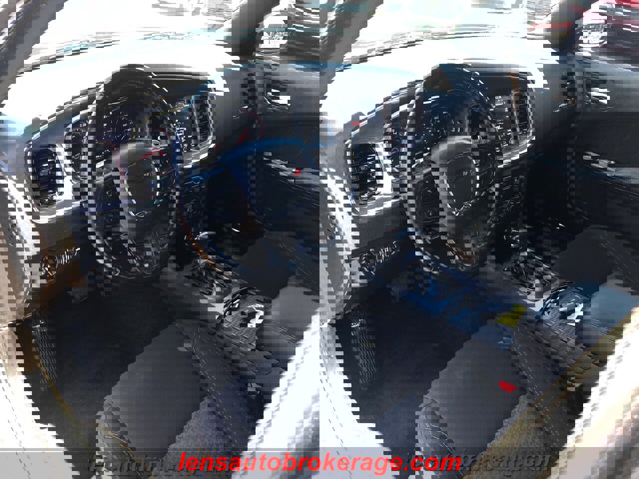 Used 2020 Dodge Charger SXT w/ Blacktop Package image 10