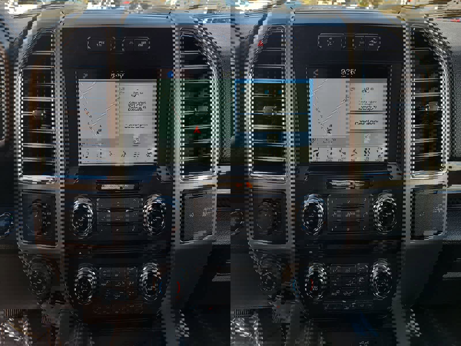 Used 2016 Ford F150 Platinum w/ Equipment Group 701A Luxury image 24