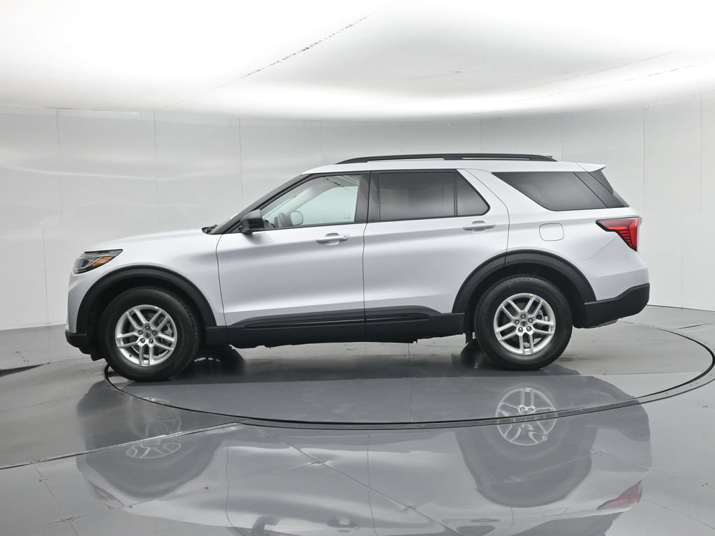 New 2026 Ford Explorer Active RWD image 30