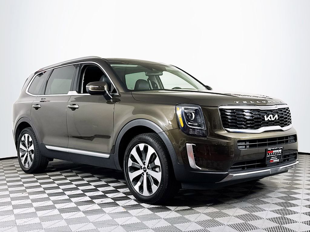 Used 2022 Kia Telluride S image 1