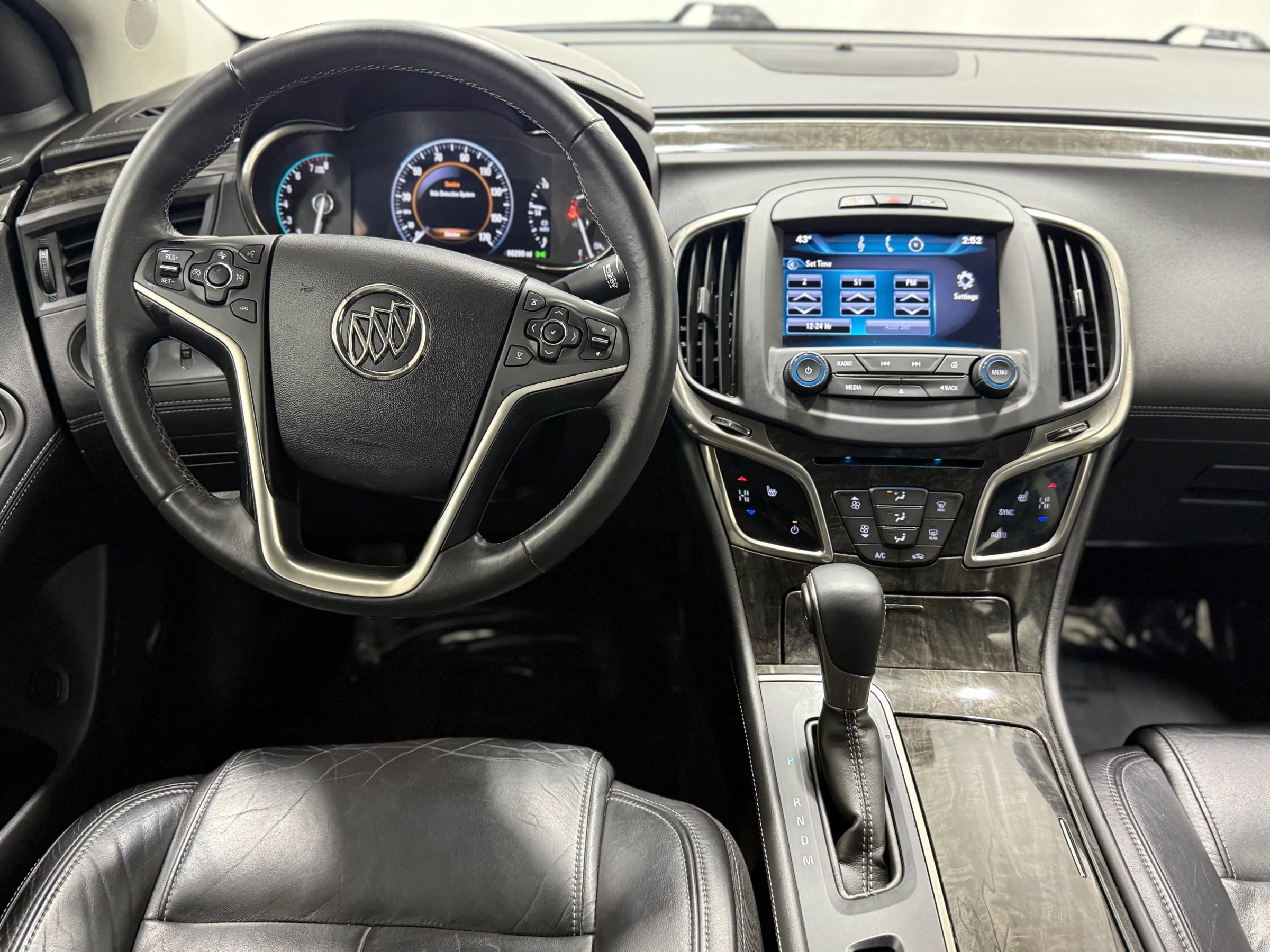 Used 2014 Buick LaCrosse Leather w/ Driver Confidence Package image 23