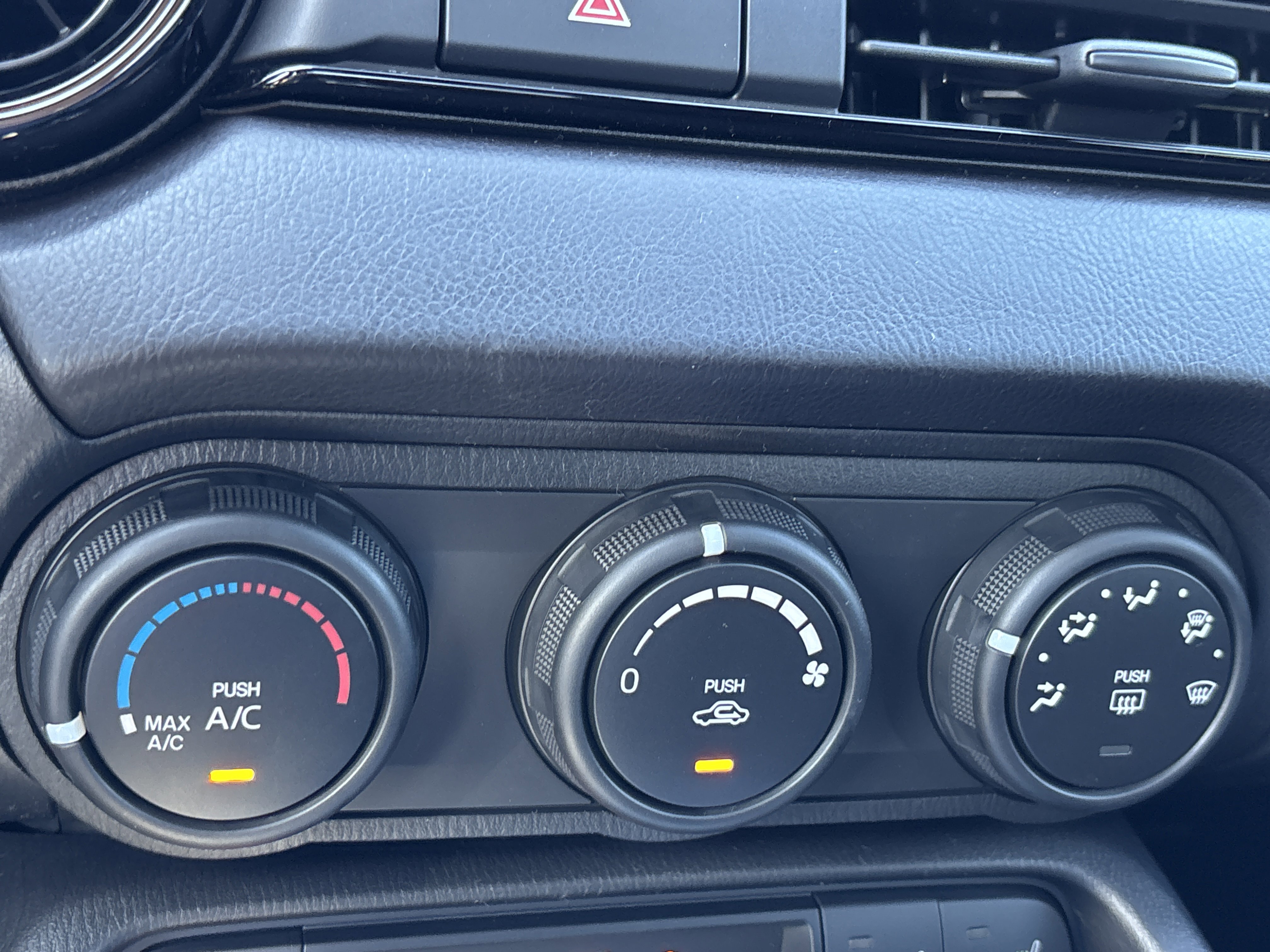 New 2026 MAZDA MX-5 Miata Club w/ Interior Package RWD image 30