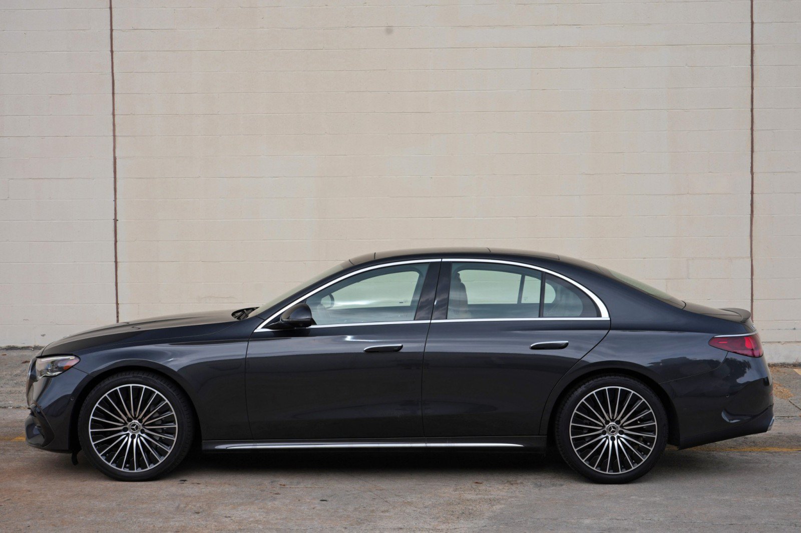 Used 2025 Mercedes-Benz E 350 4MATIC Sedan w/ Multicontour Seating Package image 58