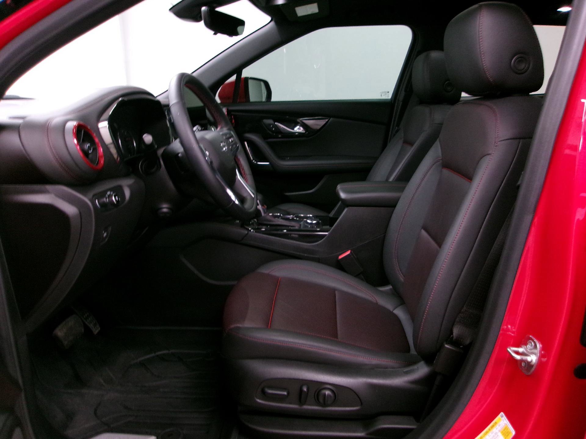 Certified 2023 Chevrolet Blazer RS w/ Driver Confidence II Package FWD image 9