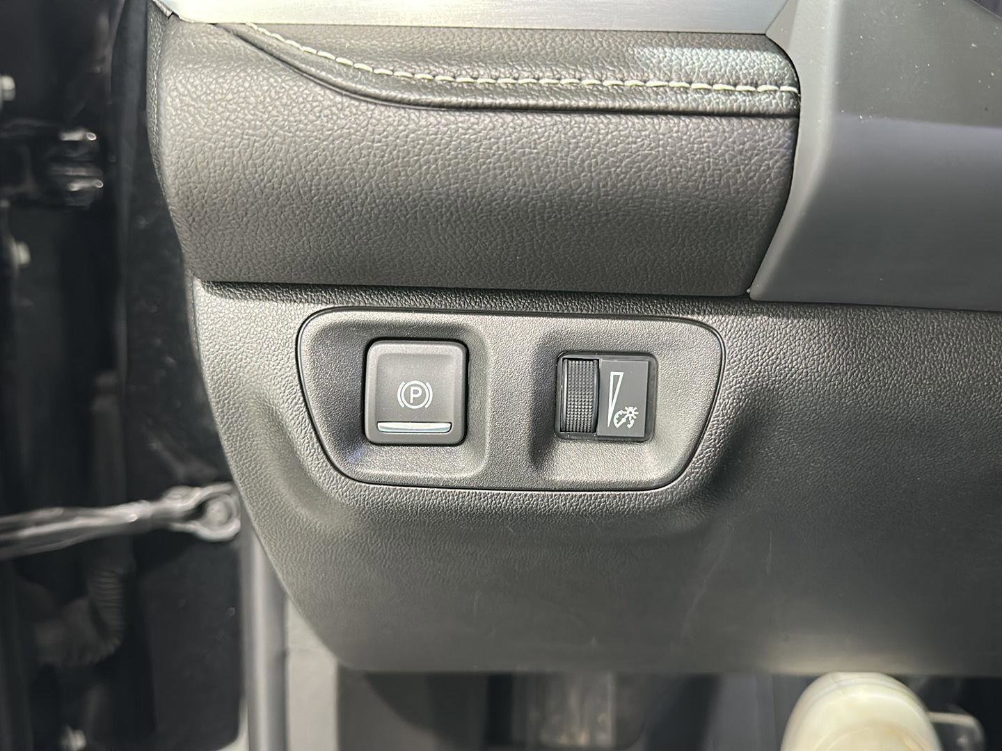 Used 2021 GMC Acadia SLE w/ Elevation Edition image 16