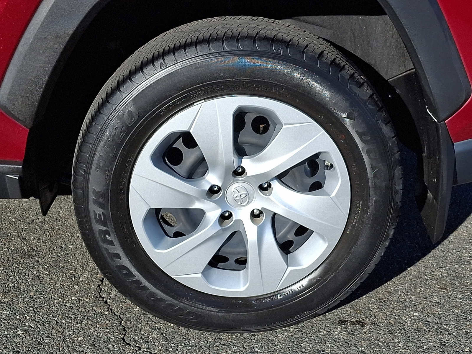 Used 2023 Toyota RAV4 LE image 7