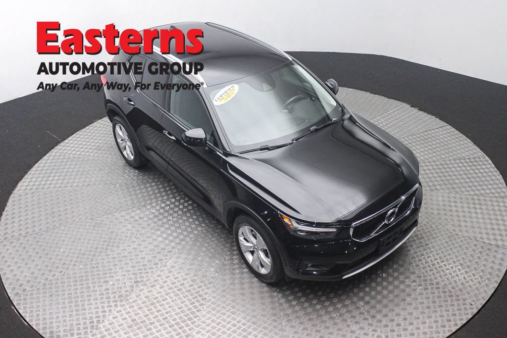 Used 2022 Volvo XC40 T5 Momentum AWD/4WD image 3