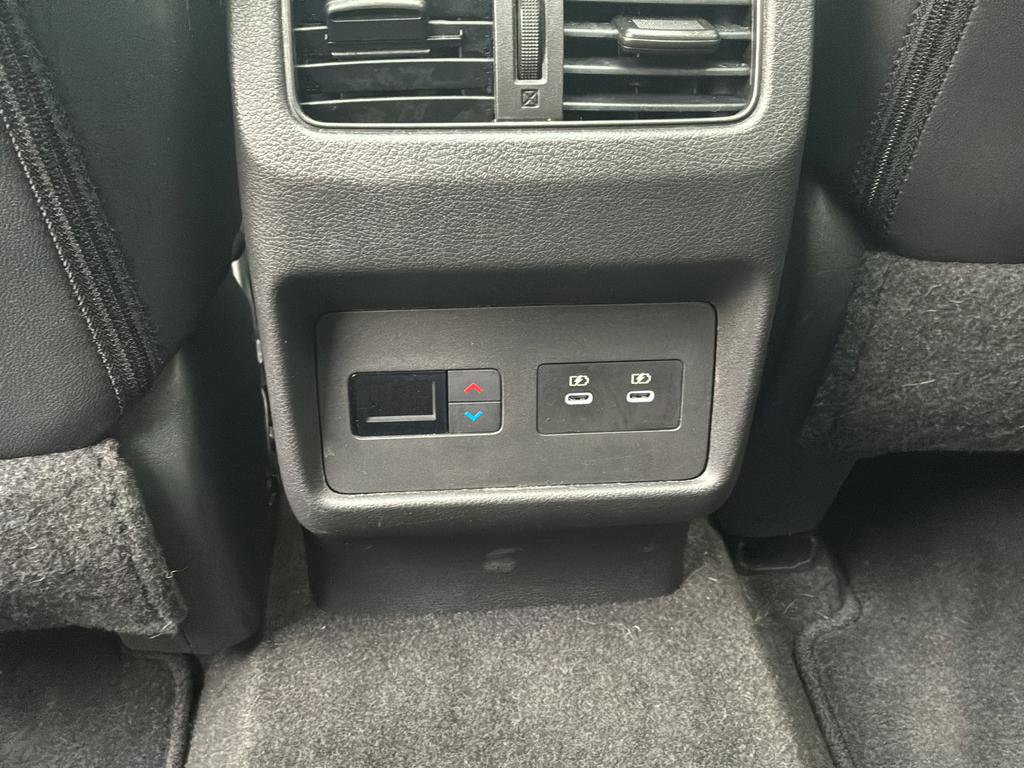 Used 2024 Nissan Rogue SL w/ SL Premium Package image 25