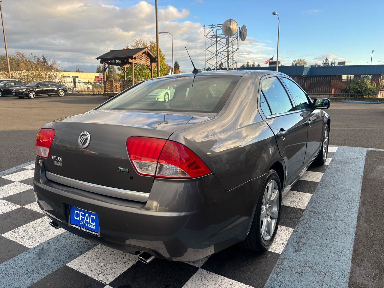 Used 2010 Mercury Milan Premier FWD image 5