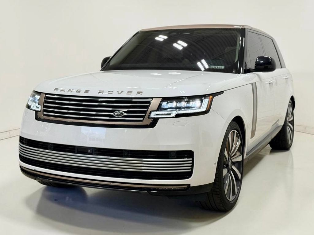 Used 2023 Land Rover Range Rover SV AWD/4WD image 14