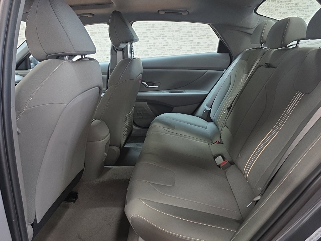 New 2026 Hyundai Elantra SEL Sport image 23