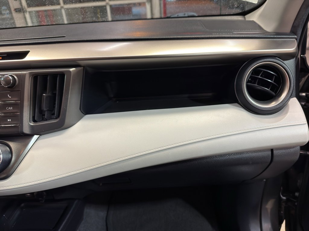 Used 2013 Toyota RAV4 LE image 22