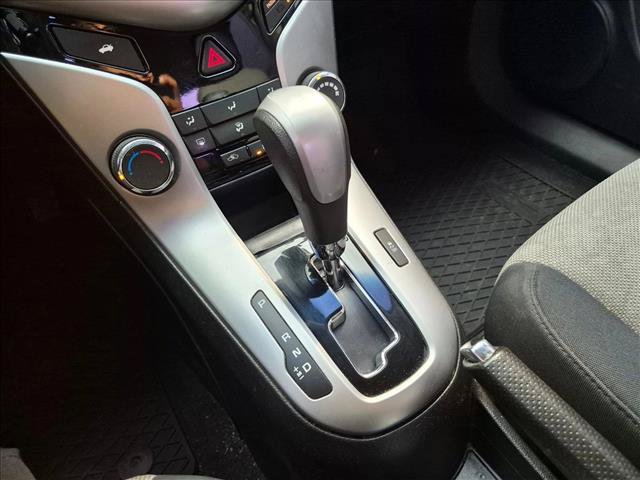 Used 2016 Chevrolet Cruze LS FWD image 10
