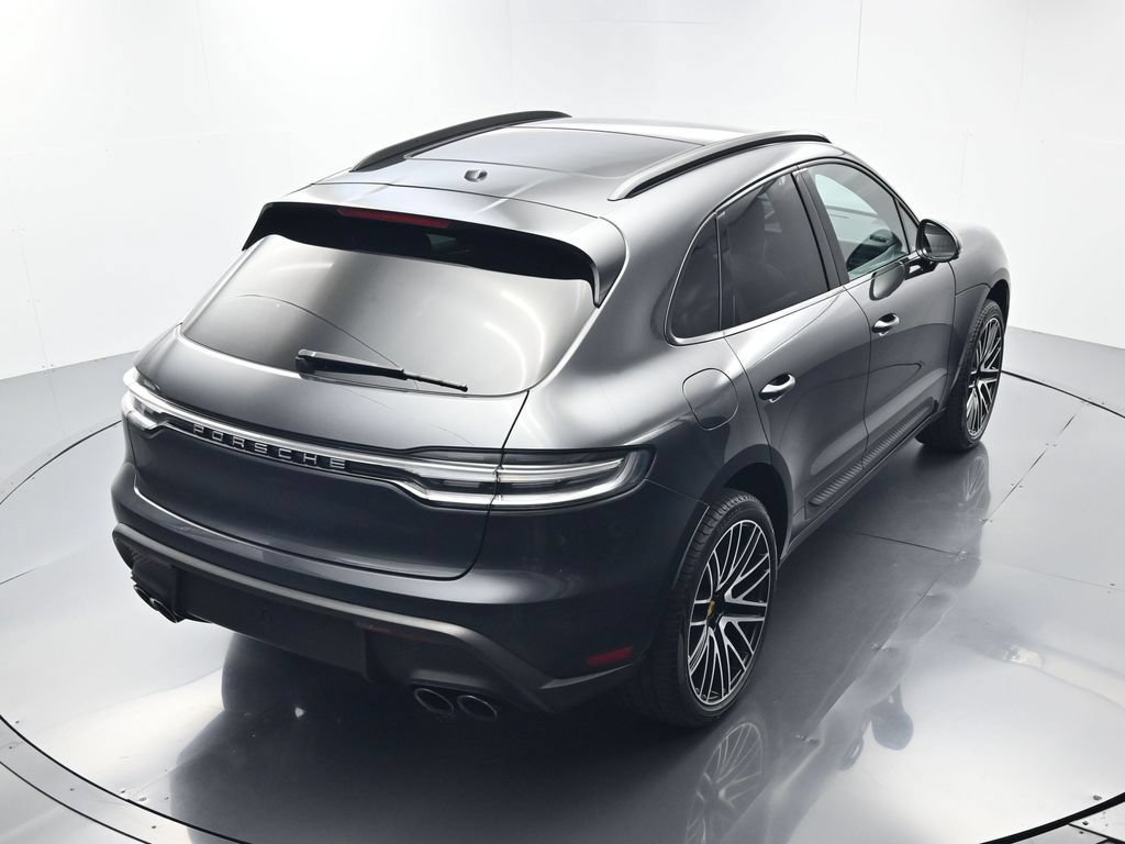 Certified 2026 Porsche Macan AWD/4WD image 39