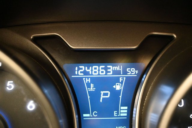 Used 2017 Hyundai Veloster Value Edition FWD image 19