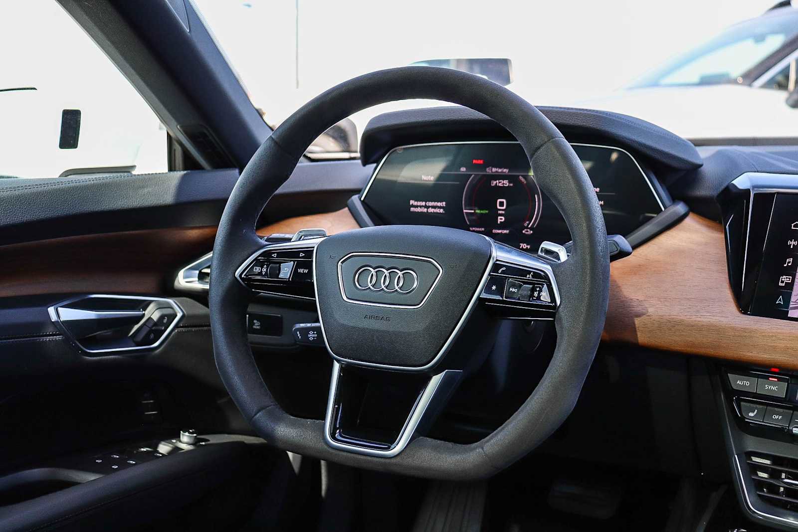 Used 2022 Audi e-tron GT Premium Plus image 21