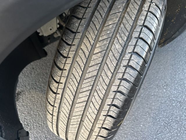 Used 2025 GMC Terrain Elevation image 31