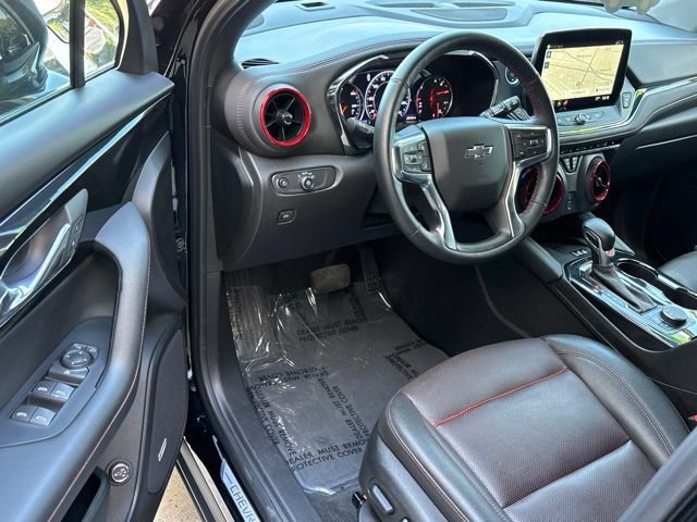 Used 2025 Chevrolet Blazer RS FWD image 9