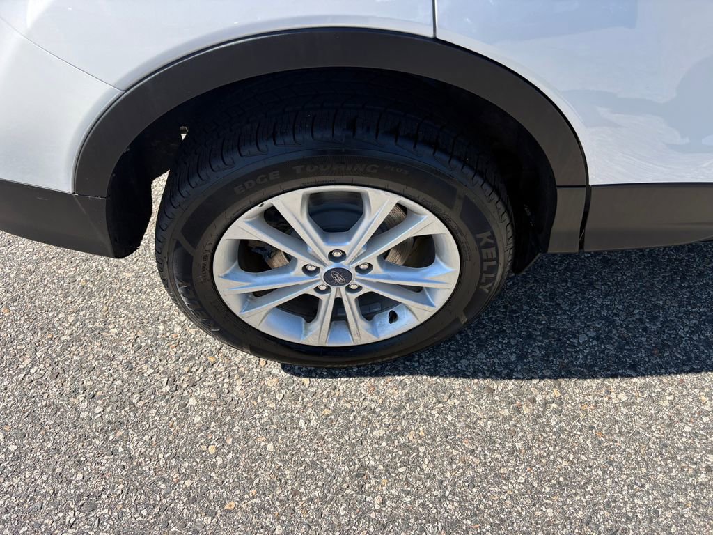 Used 2019 Ford Escape SEL image 26