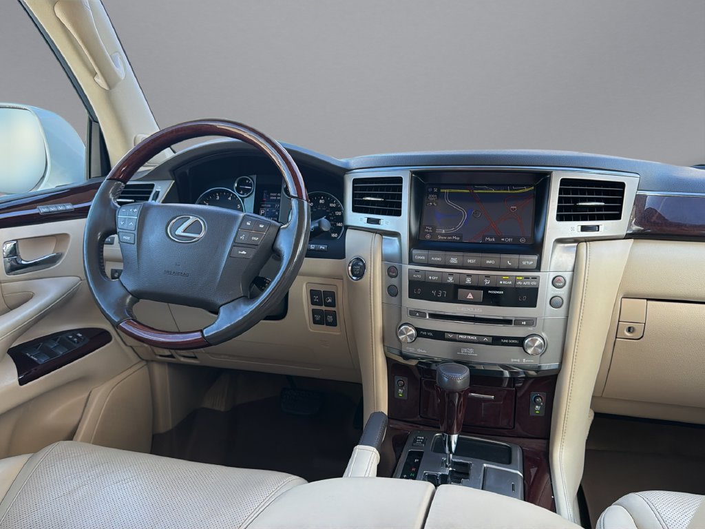 Used 2015 Lexus LX 570 4WD image 19
