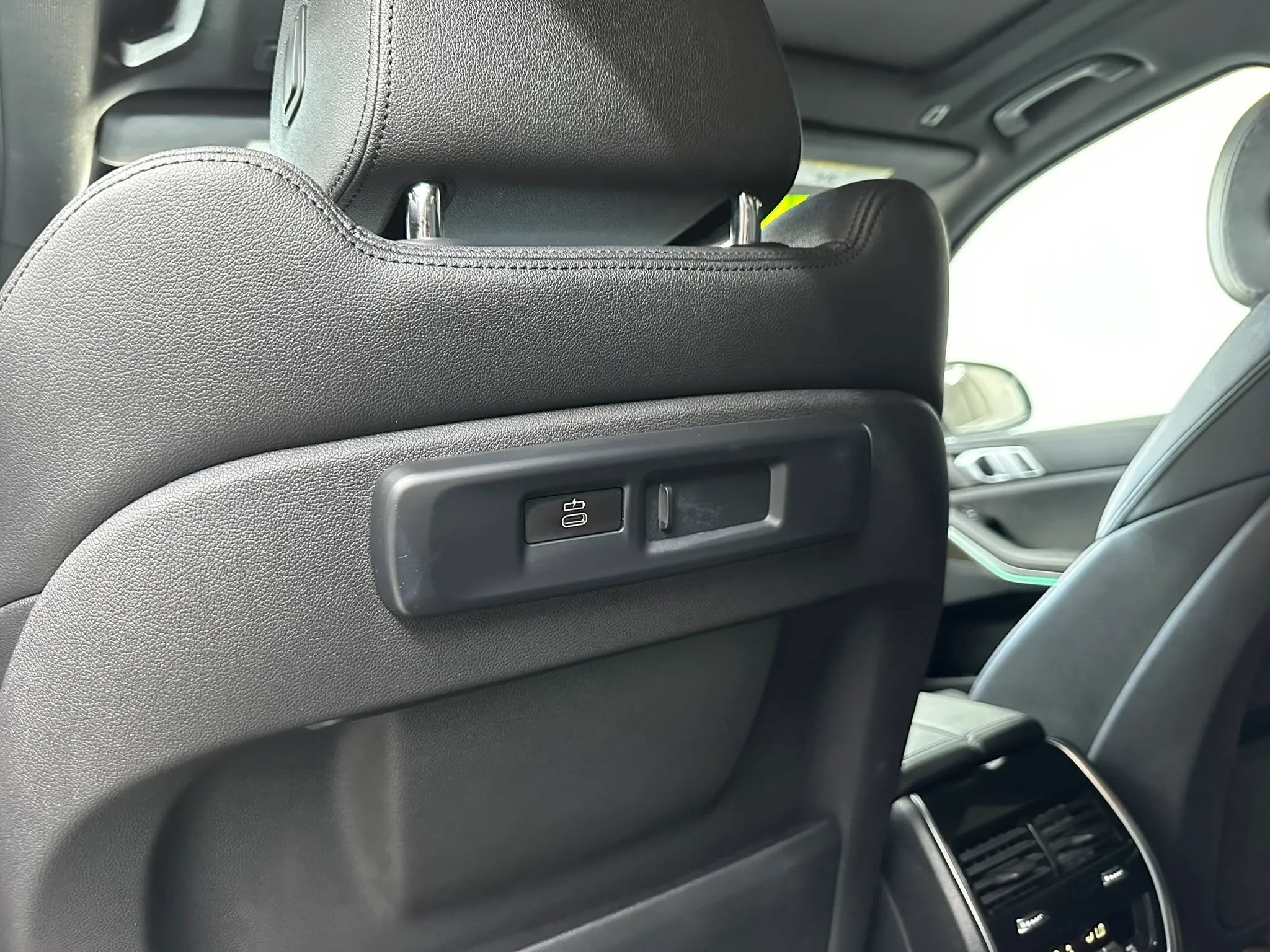 Used 2019 BMW X5 xDrive40i w/ Convenience Package AWD/4WD image 26