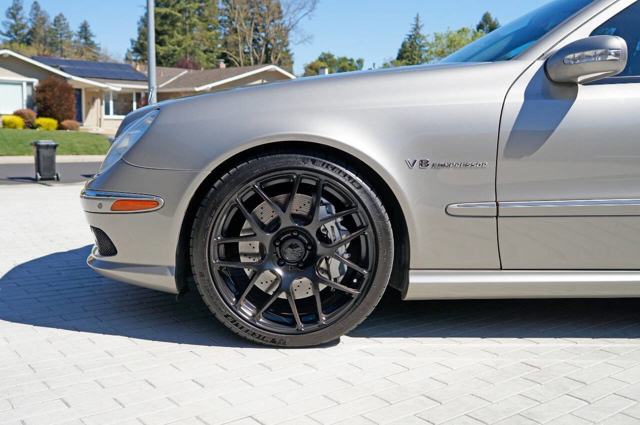 Used 2006 Mercedes-Benz E 55 AMG Sedan image 9