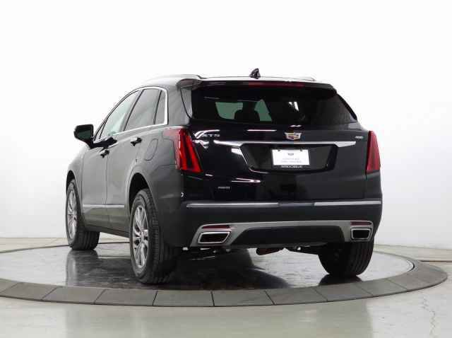 Certified 2022 Cadillac XT5 Premium Luxury image 3