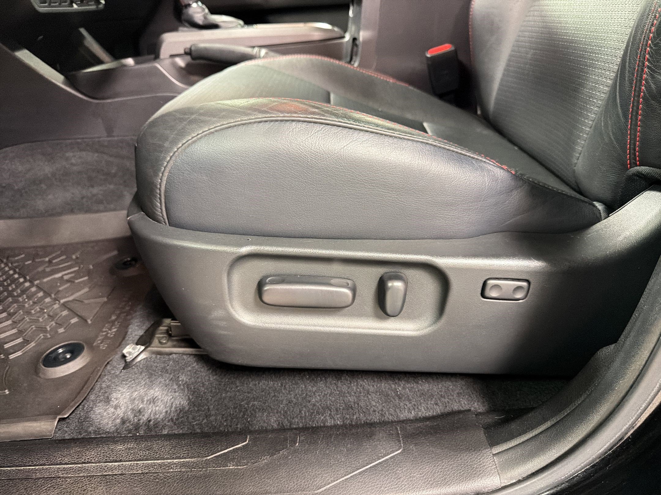 Used 2023 Toyota Tacoma TRD Pro AWD/4WD image 13