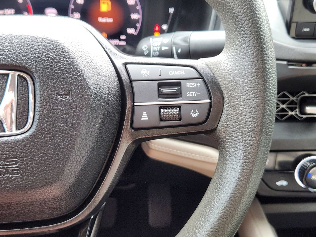 Used 2023 Honda Accord EX image 18