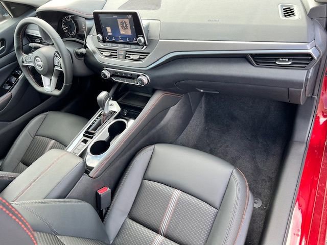 New 2025 Nissan Altima 2.5 SR AWD/4WD image 14