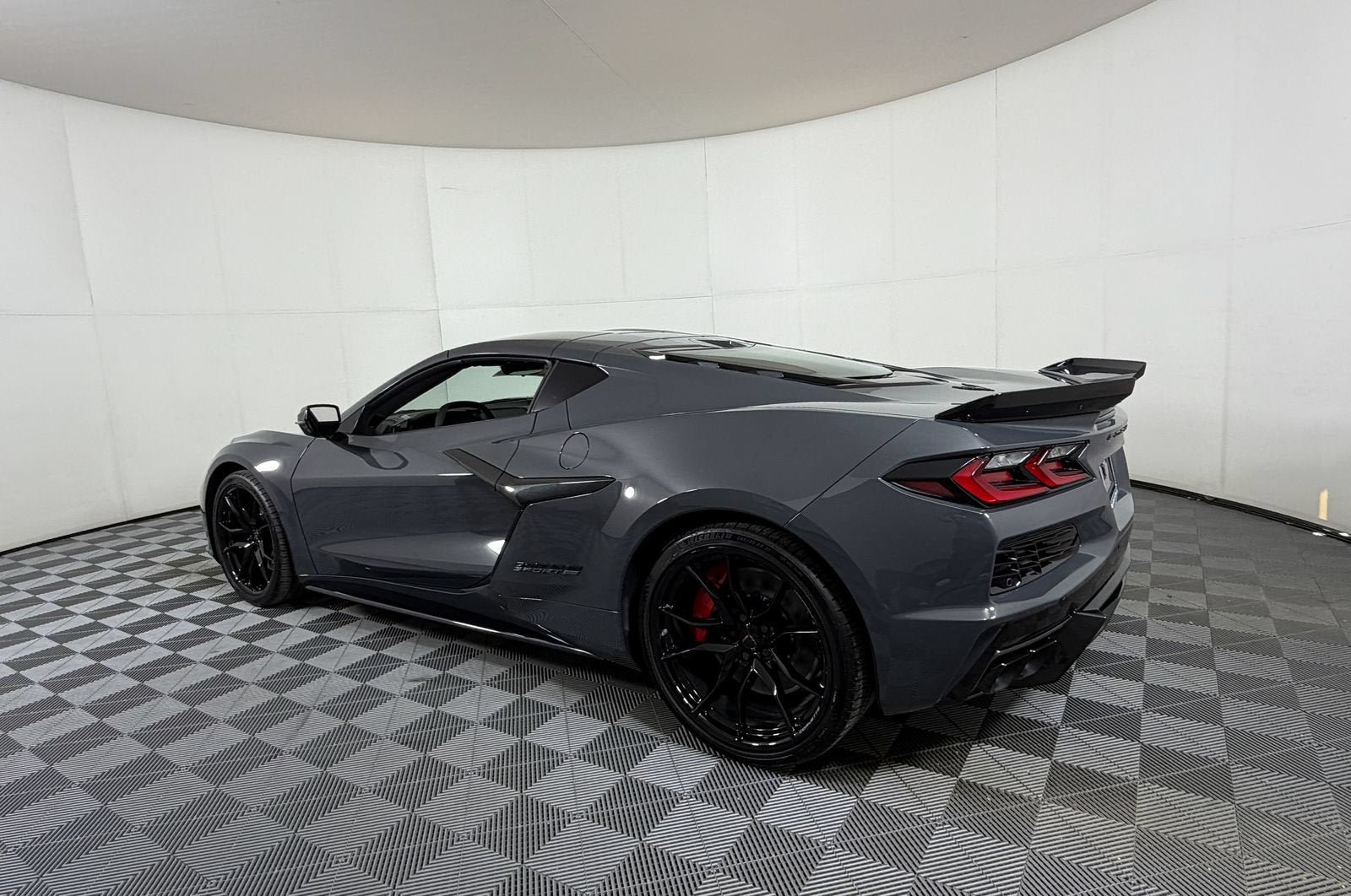 New 2027 Chevrolet Corvette Grand Sport RWD image 3