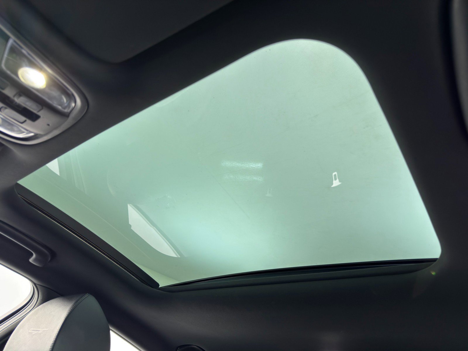 Used 2022 Kia Stinger GT1 image 11