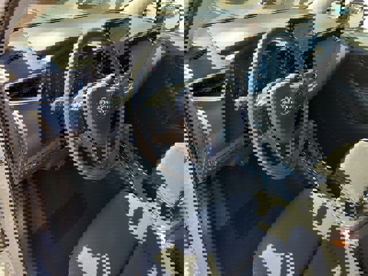 Used 2024 Toyota Corolla LE image 15